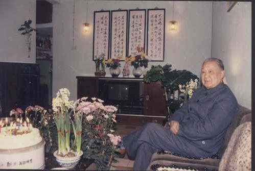 《时病论歌括新编》作者周选堂,照片1
